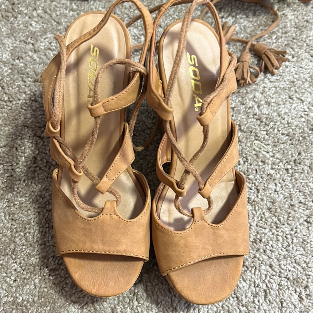 Brown wedges